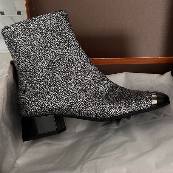 NWT BALDININI Ankle Boots In Silver size 37 Made in Italy - Picture 4 of 9